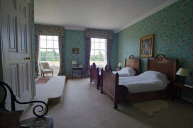 Twin Bedroom